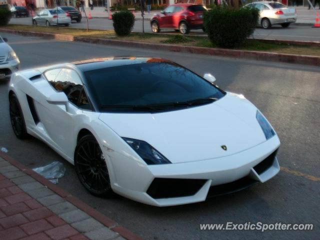 Lamborghini Gallardo spotted in Istanbul, Turkey