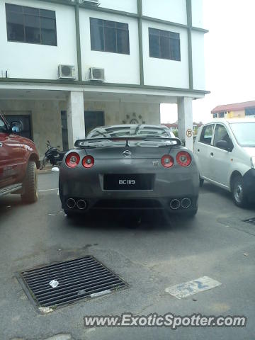 Nissan Skyline spotted in Bintang Walk, Miri, Sarawak, Malaysia