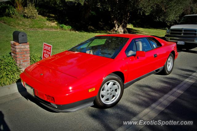 Lotus Esprit spotted in La Jolla, California