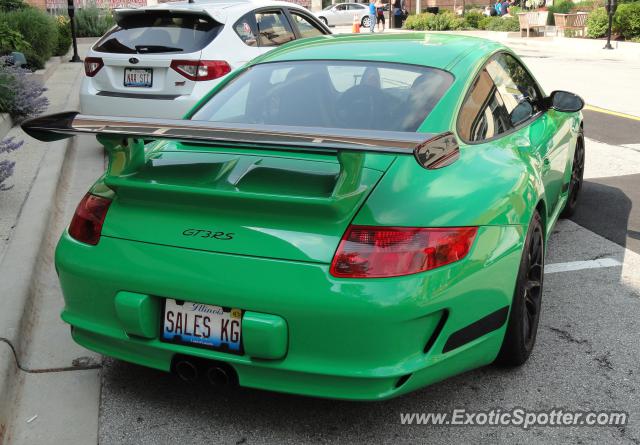 Porsche 911 GT3 spotted in Bolingbrook, Illinois