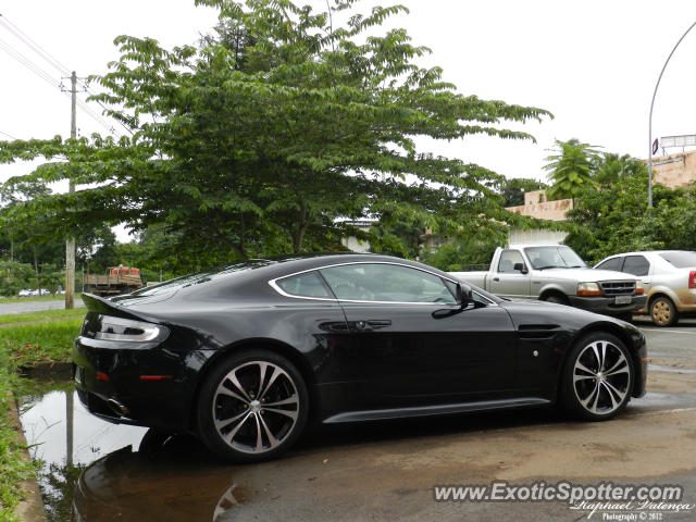 Aston Martin Vantage spotted in Brasília, Brazil