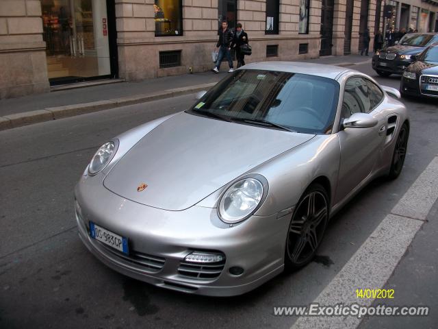 Porsche 911 Turbo spotted in Milan, Italy