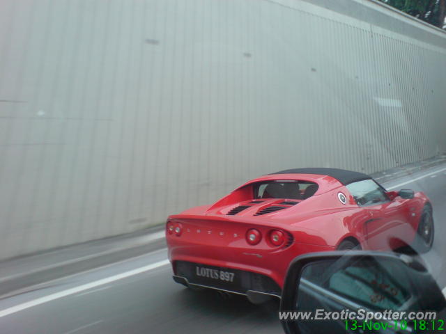 Lotus Elise spotted in Bandar Tasik Selatan,Cheras, Malaysia