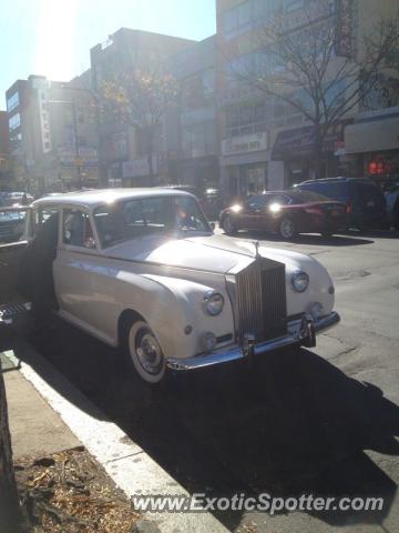 Rolls Royce Silver Cloud spotted in Flushing, Queens, New York