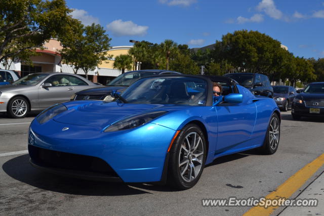 Tesla Roadster spotted in Boca Raton, Florida