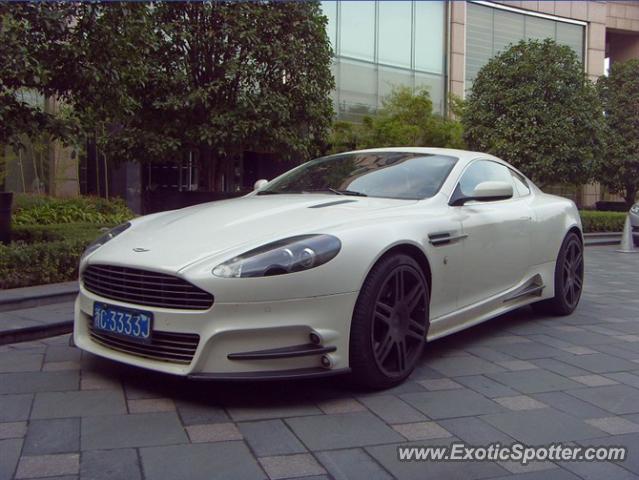 Aston Martin DBS spotted in Chengdu,Sichuan, China