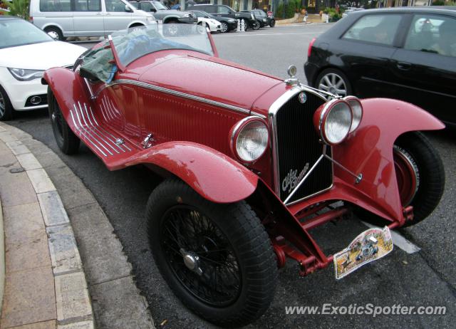 Alfa Romeo 8C spotted in Monte-Carlo, Monaco