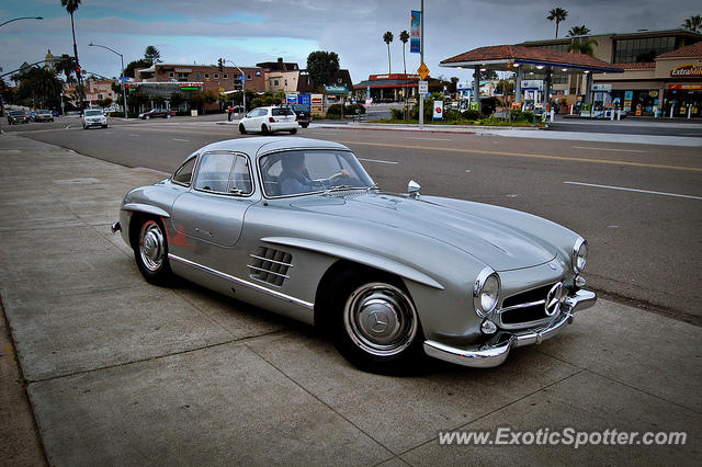 Mercedes 300SL spotted in La Jolla , California