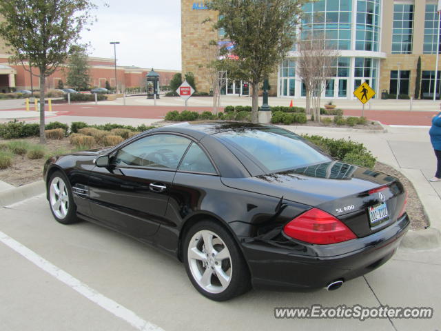 Mercedes SL600 spotted in Dallas, Texas