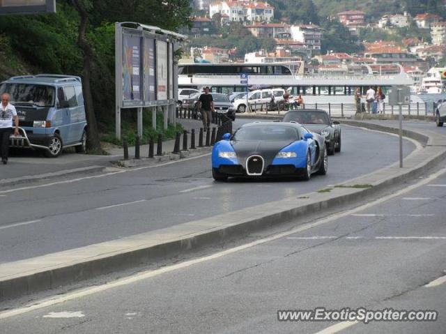 Bugatti Veyron spotted in Istanbul, Turkey