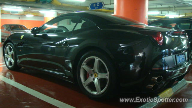 Ferrari California spotted in SHANGHAI, China