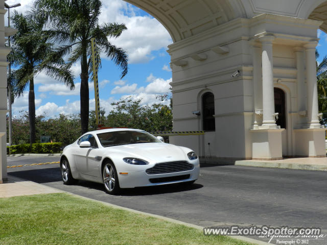 Aston Martin Vantage spotted in Brasília, Brazil