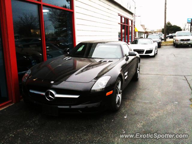 Mercedes SLS AMG spotted in Toron, Canada