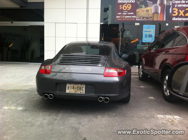 Porsche 911 spotted in Toluca, Mexico