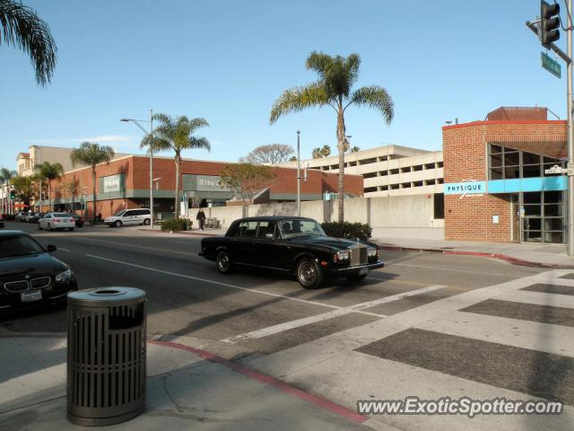 Rolls Royce Silver Shadow spotted in Beverly Hills , California