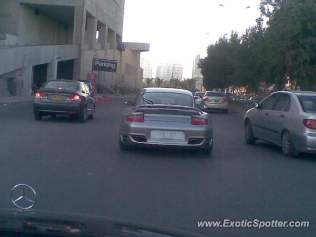 Porsche 911 GT2 spotted in Karachi, Pakistan