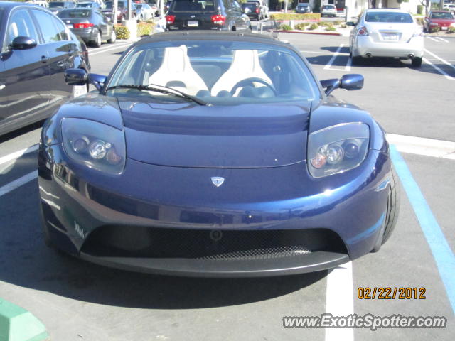 Tesla Roadster spotted in San Diego, California