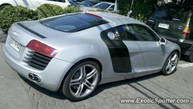 Audi R8 spotted in Santiago, Chile