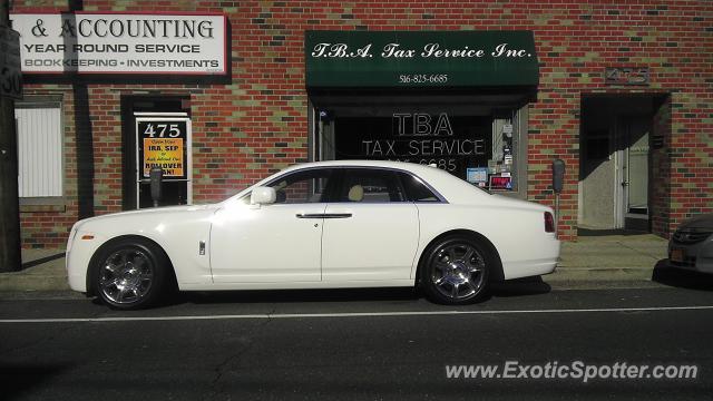 Rolls Royce Ghost spotted in Valley Stream, New York