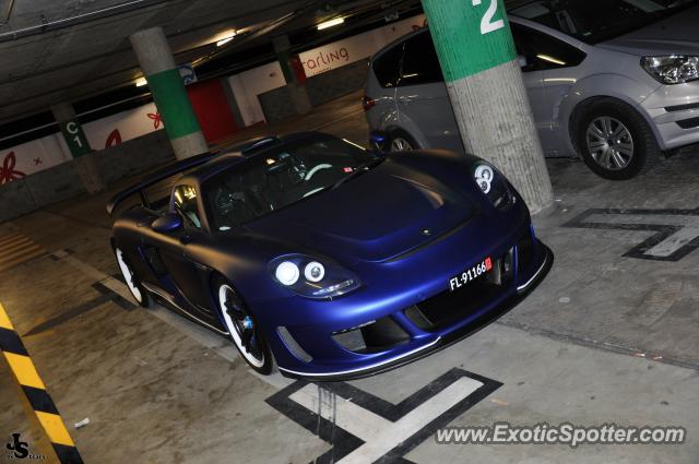 Porsche Carrera GT spotted in Geneva, Switzerland