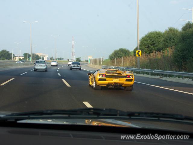 Lamborghini Diablo spotted in Lisle, Illinois