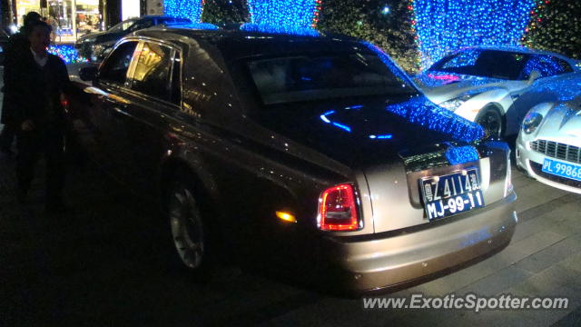 Rolls Royce Phantom spotted in SHANGHAI, China