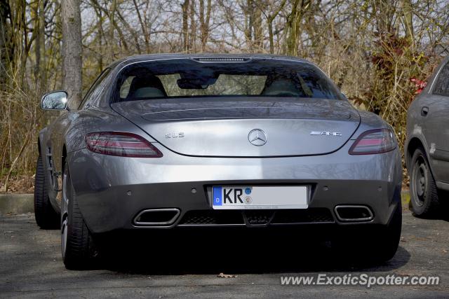 Mercedes SLS AMG spotted in Stromberg, Germany