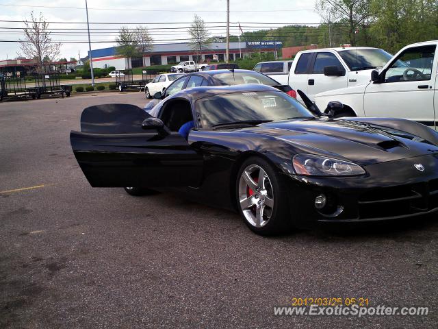 Dodge Viper spotted in Memphis, Tennessee