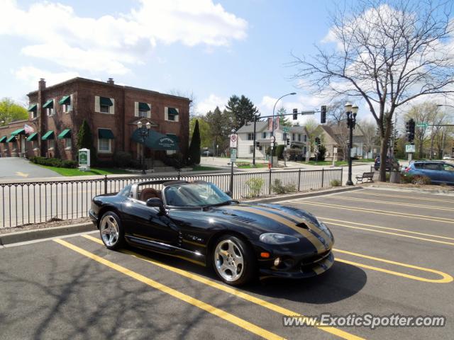 Dodge Viper spotted in Barrington , Illinois