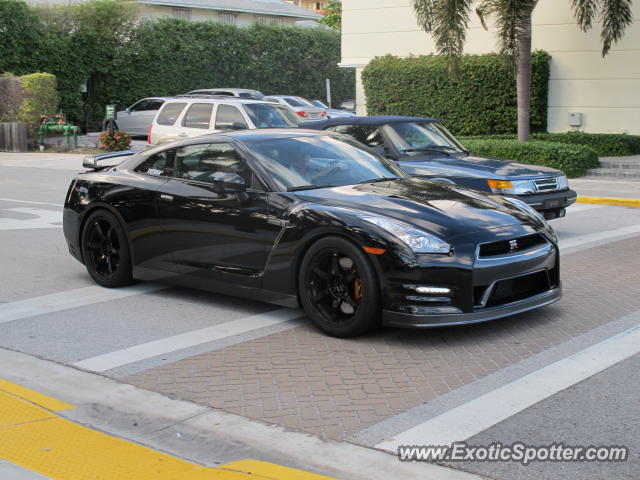 Nissan Skyline spotted in Palm Beach, Florida