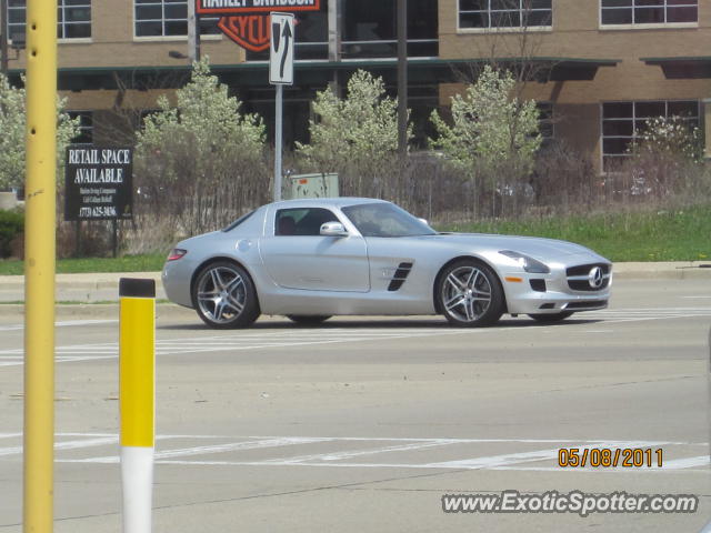 Mercedes SLS AMG spotted in Chicago, Illinois