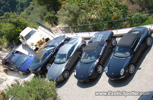 Lamborghini Diablo spotted in EZE, France