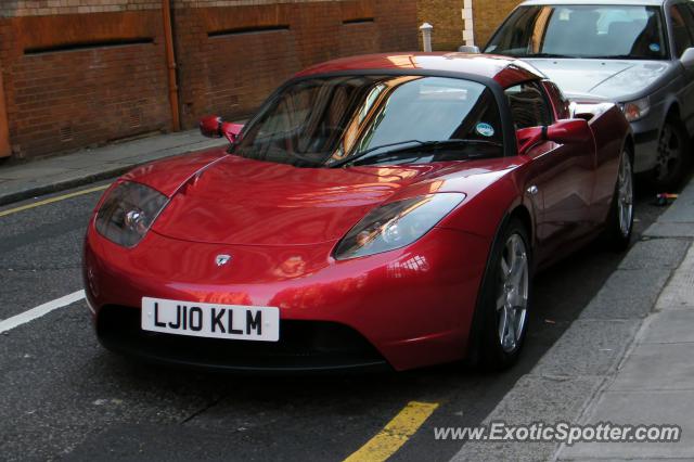 Tesla Roadster spotted in London, United Kingdom
