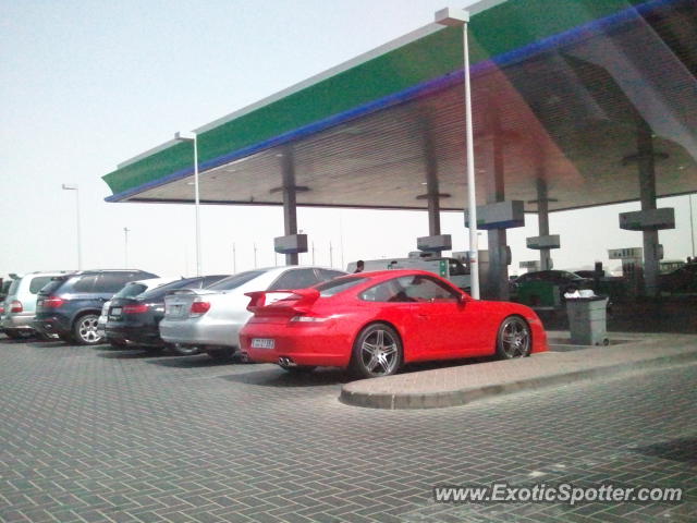 Porsche 911 spotted in Abu Dhabi, United Arab Emirates