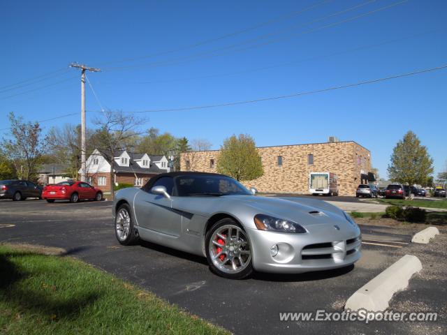 Dodge Viper spotted in Barrington, Illinois