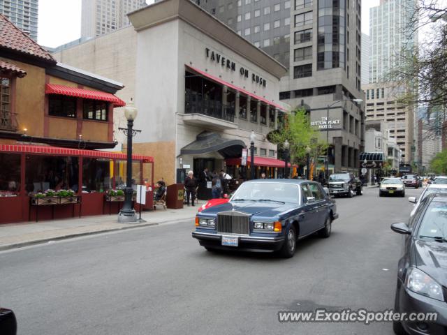 Rolls Royce Silver Spur spotted in Chicago , Illinois