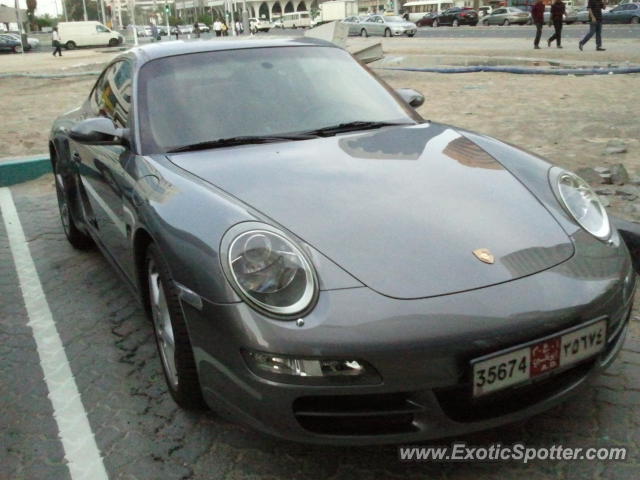 Porsche 911 spotted in Abu Dhabi, United Arab Emirates