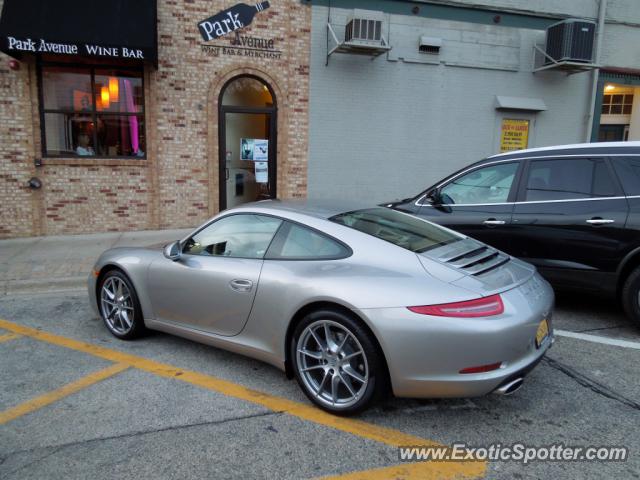 Porsche 911 spotted in Barrington, Illinois