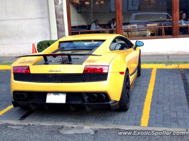 Lamborghini Gallardo spotted in Lima, Peru