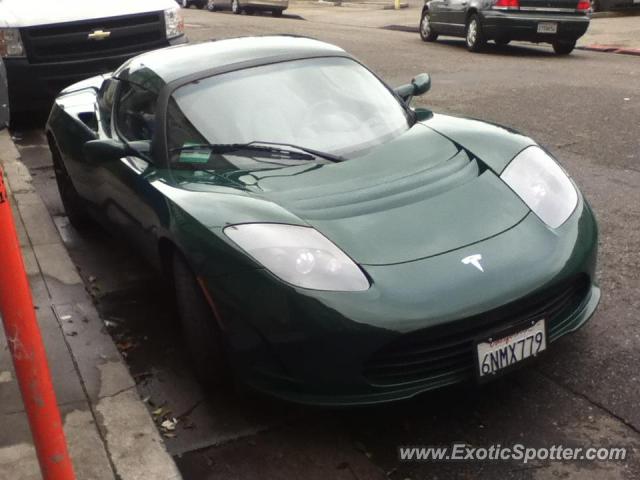 Tesla Roadster spotted in Alameda, California