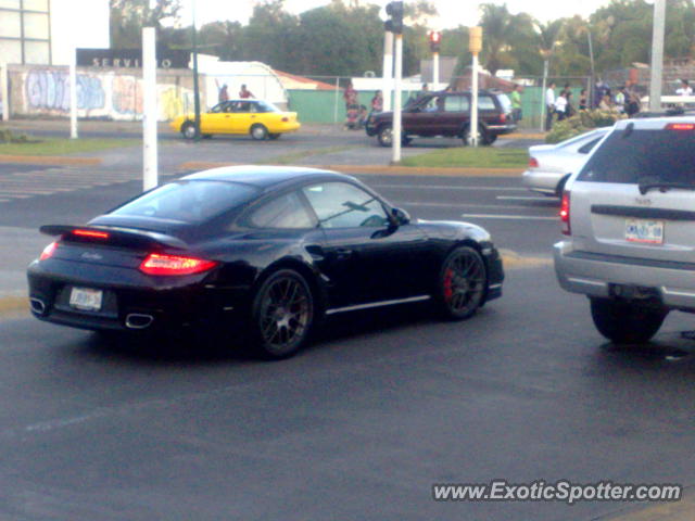 Porsche 911 Turbo spotted in Guadalajara, Mexico