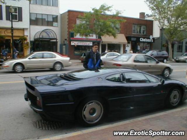 Jaguar XJ220 spotted in Toronto, Canada