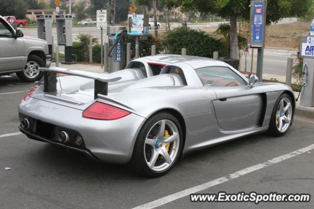 Porsche Carrera GT spotted in Thousand Oaks, California