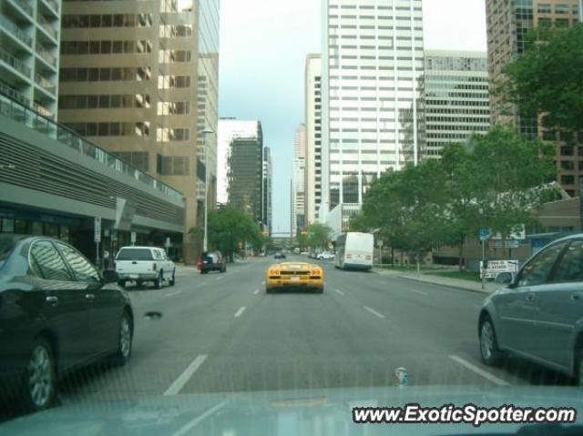 Lamborghini Diablo spotted in Toronto, Canada