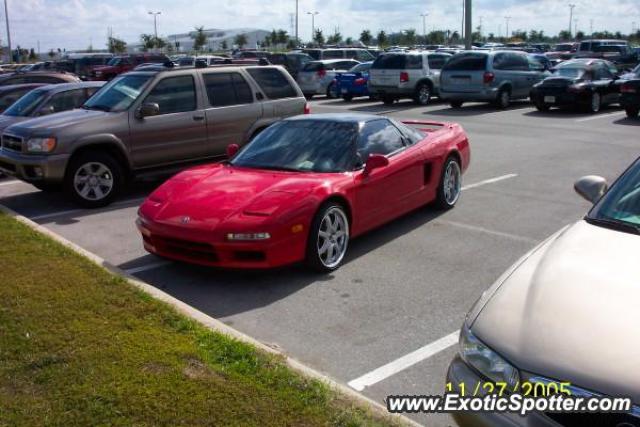 Acura NSX spotted in Orlando, Florida