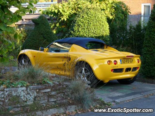 Lotus Elise spotted in Zeist, Netherlands