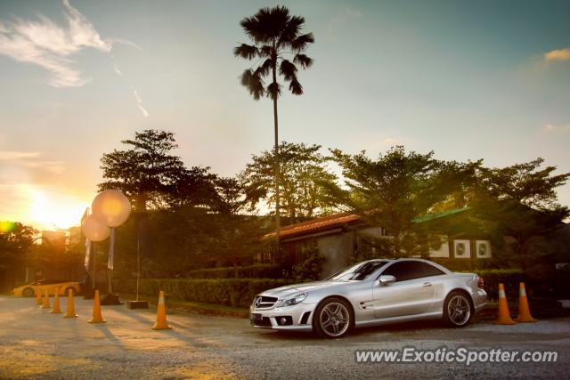 Mercedes SL 65 AMG spotted in Kuala Lumpur, Malaysia