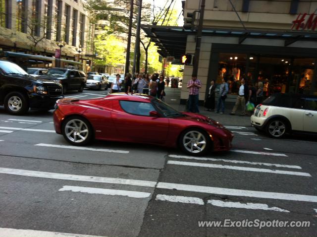 Tesla Roadster spotted in Seattle, Washington
