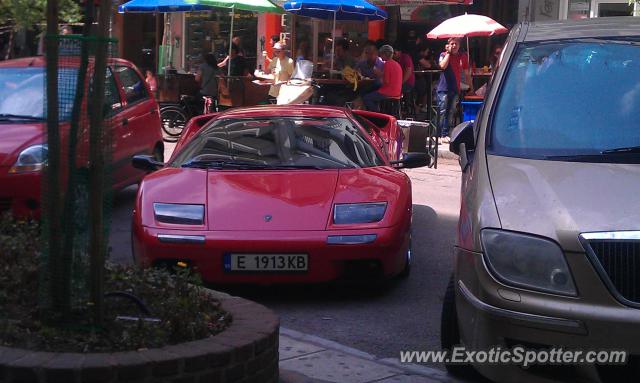 Lamborghini Diablo spotted in THESSALONIKI, Greece