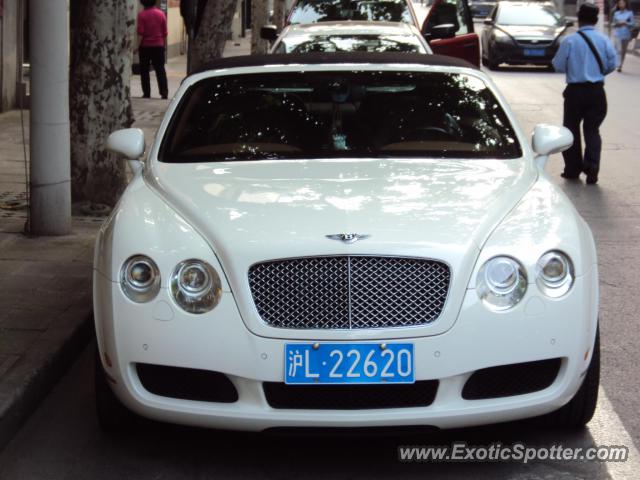 Bentley Continental spotted in Shanghai, China